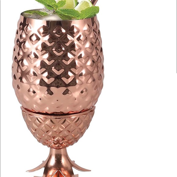 Pineapple Cup w/Straw - Picture 2 of 8